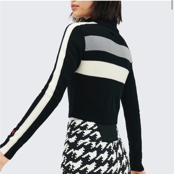 NWT perfect moment Mania black crop sweater - Picture 3 of 10